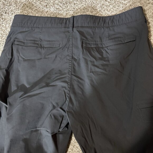 UB Tech Pants Mens 40x30 Gray Nylon Hiking Zipper Pockets Stretch Waist - Picture 7 of 11